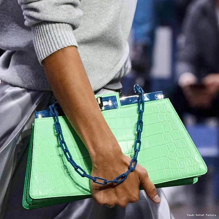 HOT Bag Cut Peekaboo Medium Leather Crocodile Fendi Green In 0729